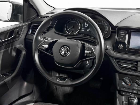 Skoda Rapid II с пробегом 2021 года, цена 1 590 000 рублей, 82251 км, лифтбек, Автокод Объявления