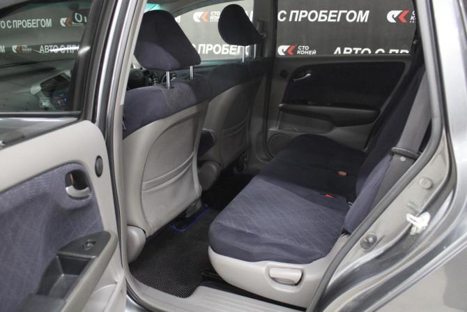 Honda Stream II Рестайлинг с пробегом 2010 года, цена 1 098 000 рублей, 217802 км, минивэн, Автокод Объявления