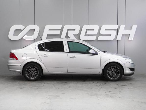 Opel Astra H Рестайлинг с пробегом 2010 года, цена 699 000 рублей, 180051 км, седан, Автокод Объявления