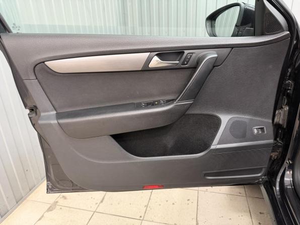 Volkswagen Passat B7 с пробегом 2011 года, цена 1 099 000 рублей, 161434 км, седан, Автокод Объявления