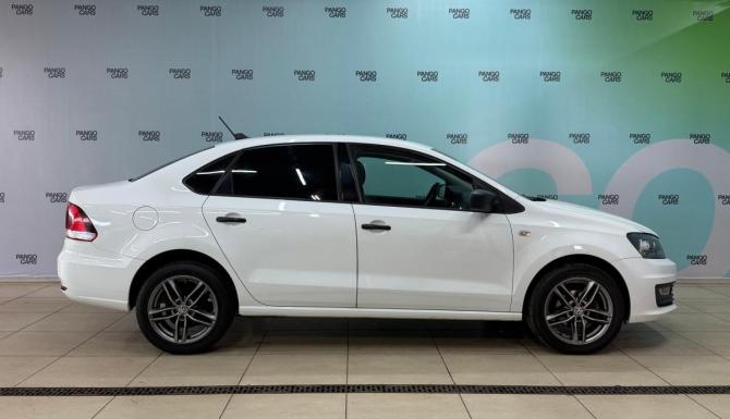Volkswagen Polo V Рестайлинг с пробегом 2018 года, цена 933 000 рублей, 151115 км, седан, Автокод Объявления