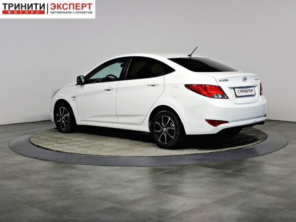 Hyundai Solaris I Рестайлинг с пробегом 2015 года, цена 1 047 000 рублей, 111505 км, седан, Автокод Объявления