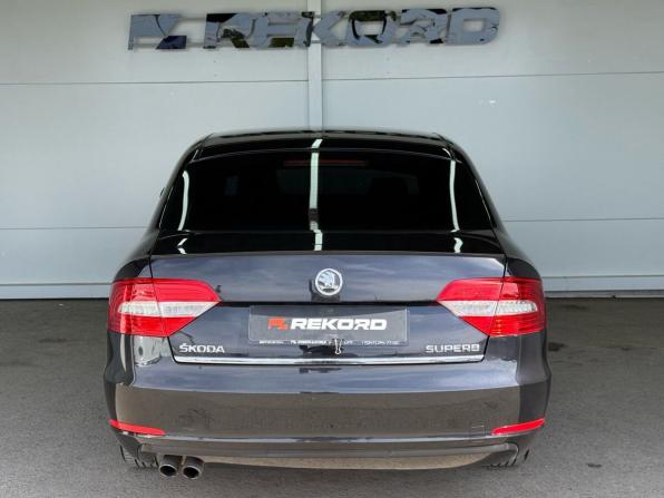 Skoda Superb II Рестайлинг с пробегом 2013 года, цена 1 399 000 рублей, 187000 км, лифтбек, Автокод Объявления