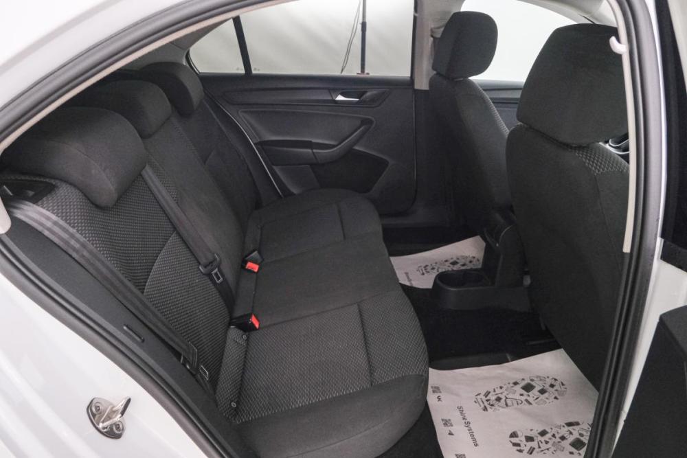 Volkswagen Polo VI Красноярск  - изображение 21