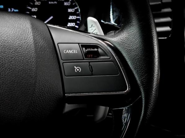 Mitsubishi Outlander III Рестайлинг 3 с пробегом 2021 года, цена 2 750 000 рублей, 111269 км, внедорожник, Автокод Объявления