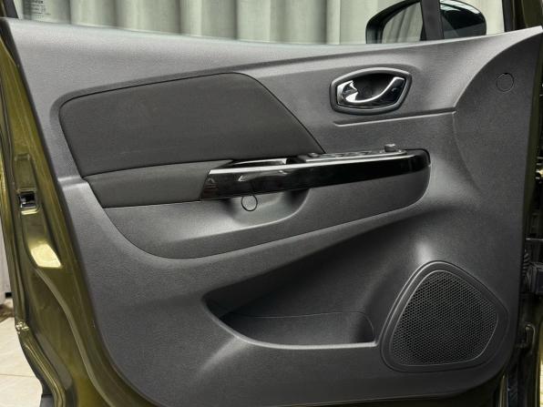 Renault Kaptur I с пробегом 2017 года, цена 1 649 000 рублей, 97000 км, внедорожник, Автокод Объявления