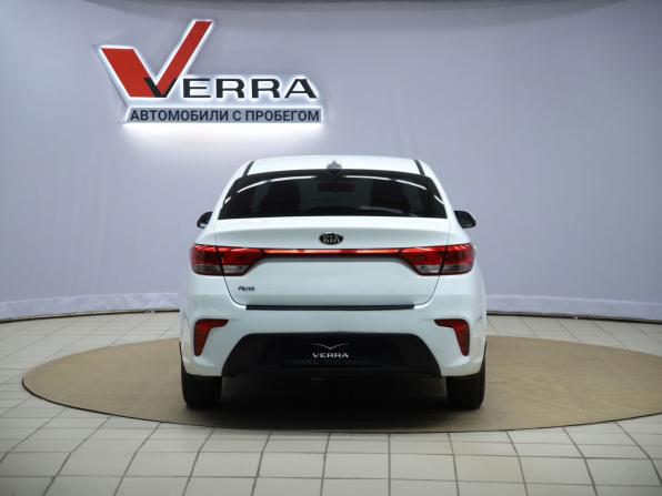 Kia Rio IV с пробегом 2018 года, цена 850 000 рублей, 169268 км, седан, Автокод Объявления
