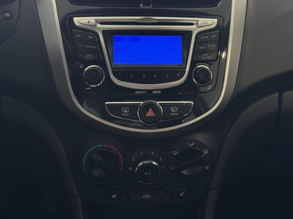 Hyundai Solaris I с пробегом 2011 года, цена 735 000 рублей, 196208 км, седан, Автокод Объявления