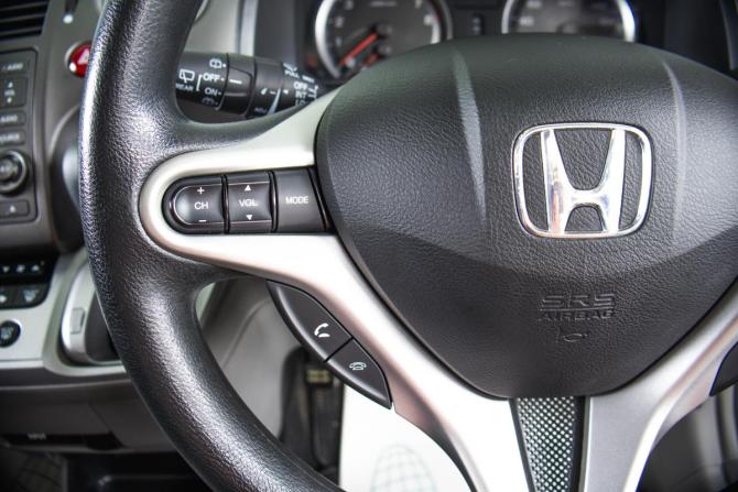 Honda Stream II Рестайлинг с пробегом 2010 года, цена 1 329 000 рублей, 123000 км, компактвэн, Автокод Объявления