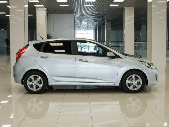 Hyundai Solaris I с пробегом 2011 года, цена 750 000 рублей, 172594 км, хэтчбек, Автокод Объявления