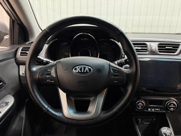 Kia Rio III с пробегом 2013 года, цена 869 000 рублей, 128403 км, седан, Автокод Объявления
