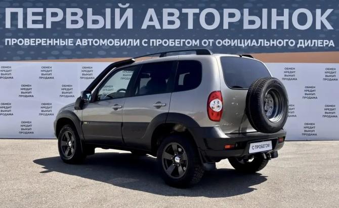 Chevrolet Niva I Рестайлинг с пробегом 2018 года, цена 849 900 рублей, 95322 км, внедорожник, Автокод Объявления