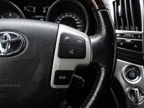Toyota Land Cruiser 200 Series Рестайлинг 1 с пробегом 2012 года, цена 3 450 000 рублей, 262016 км, внедорожник, Автокод Объявления