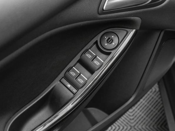 Ford Focus III Рестайлинг с пробегом 2019 года, цена 1 430 000 рублей, 92134 км, хэтчбек, Автокод Объявления