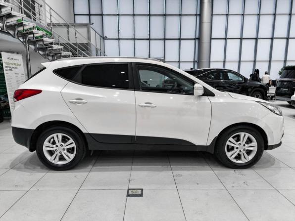 Hyundai ix35 I с пробегом 2012 года, цена 920 000 рублей, 298372 км, внедорожник, Автокод Объявления