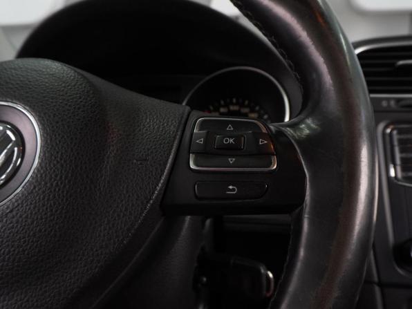 Volkswagen Golf VI с пробегом 2009 года, цена 569 000 рублей, 312191 км, хэтчбек, Автокод Объявления