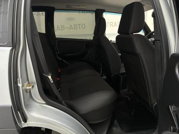 Chevrolet Niva I Рестайлинг с пробегом 2015 года, цена 580 000 рублей, 137000 км, внедорожник, Автокод Объявления