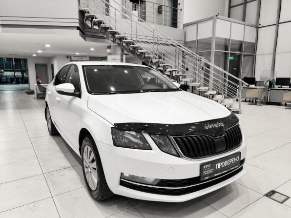 Skoda Octavia III (A7) Рестайлинг с пробегом 2019 года, цена 1 330 000 рублей, 221783 км, лифтбек, Автокод Объявления