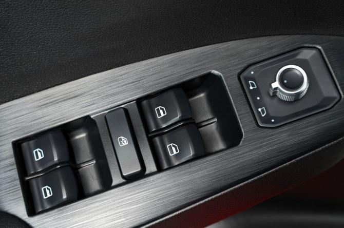 Haval Jolion I Рестайлинг с пробегом 2024 года, цена 2 249 000 рублей, 25435 км, внедорожник, Автокод Объявления