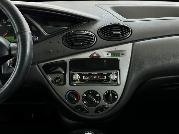 Ford Focus I Рестайлинг с пробегом 2004 года, цена 380 000 рублей, 258060 км, универсал, Автокод Объявления