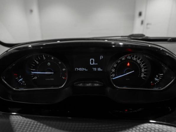 Peugeot 2008 I с пробегом 2014 года, цена 850 000 рублей, 174932 км, внедорожник, Автокод Объявления