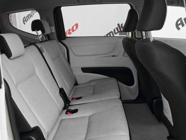 Toyota Sienta II с пробегом 2017 года, цена 1 240 000 рублей, 183421 км, минивэн, Автокод Объявления