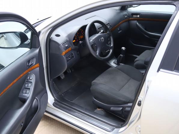 Toyota Avensis II Рестайлинг с пробегом 2007 года, цена 950 000 рублей, 160022 км, седан, Автокод Объявления