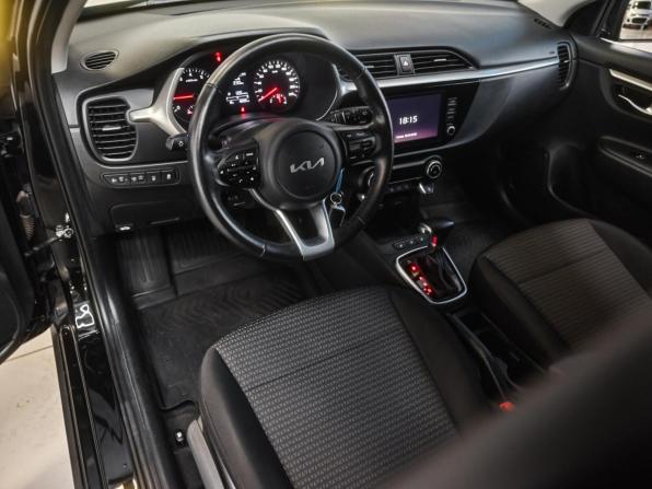 Kia Rio IV Рестайлинг с пробегом 2021 года, цена 2 099 000 рублей, 19692 км, хэтчбек, Автокод Объявления