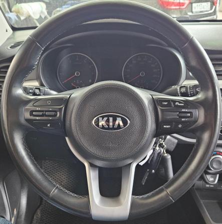 Kia Rio IV с пробегом 2018 года, цена 1 330 000 рублей, 131550 км, седан, Автокод Объявления