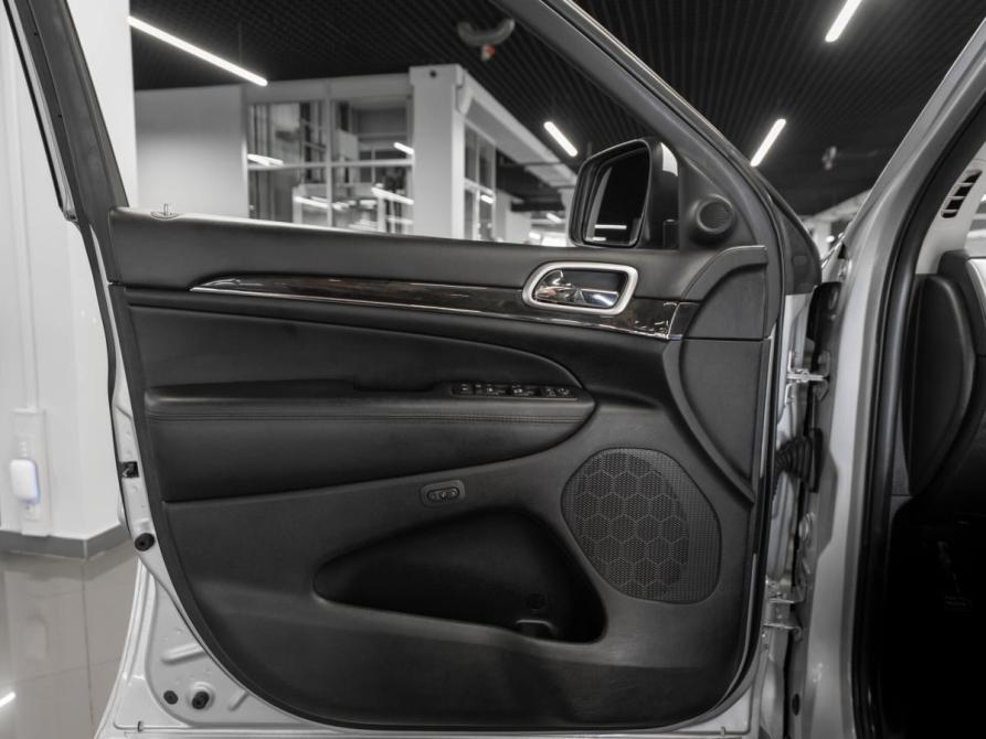 Jeep Grand Cherokee IV (WK2) Москва  - изображение 18