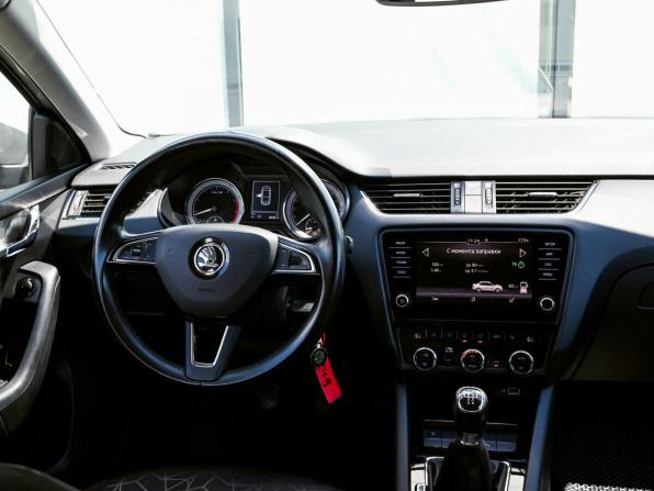 Skoda Octavia III (A7) Рестайлинг с пробегом 2019 года, цена 1 825 000 рублей, 115404 км, лифтбек, Автокод Объявления
