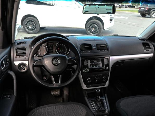 Skoda Yeti I Рестайлинг с пробегом 2015 года, цена 949 000 рублей, 246965 км, внедорожник, Автокод Объявления