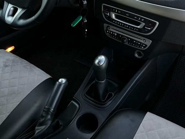 Renault Fluence I с пробегом 2010 года, цена 699 000 рублей, 208700 км, седан, Автокод Объявления