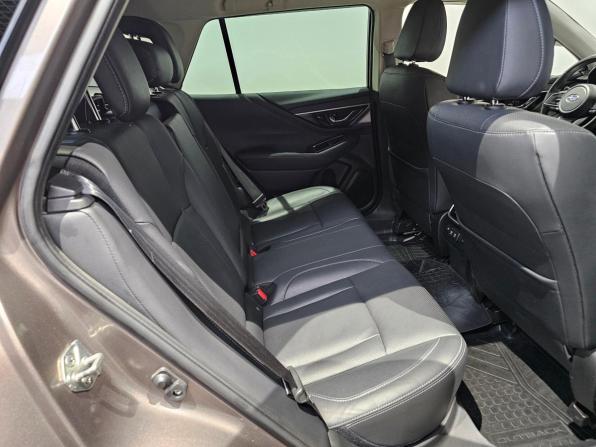 Subaru Outback VI с пробегом 2021 года, цена 4 299 000 рублей, 58631 км, универсал, Автокод Объявления