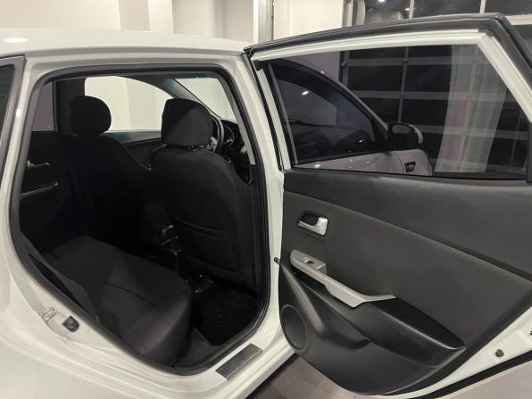 Kia Rio III с пробегом 2013 года, цена 790 000 рублей, 198267 км, хэтчбек, Автокод Объявления