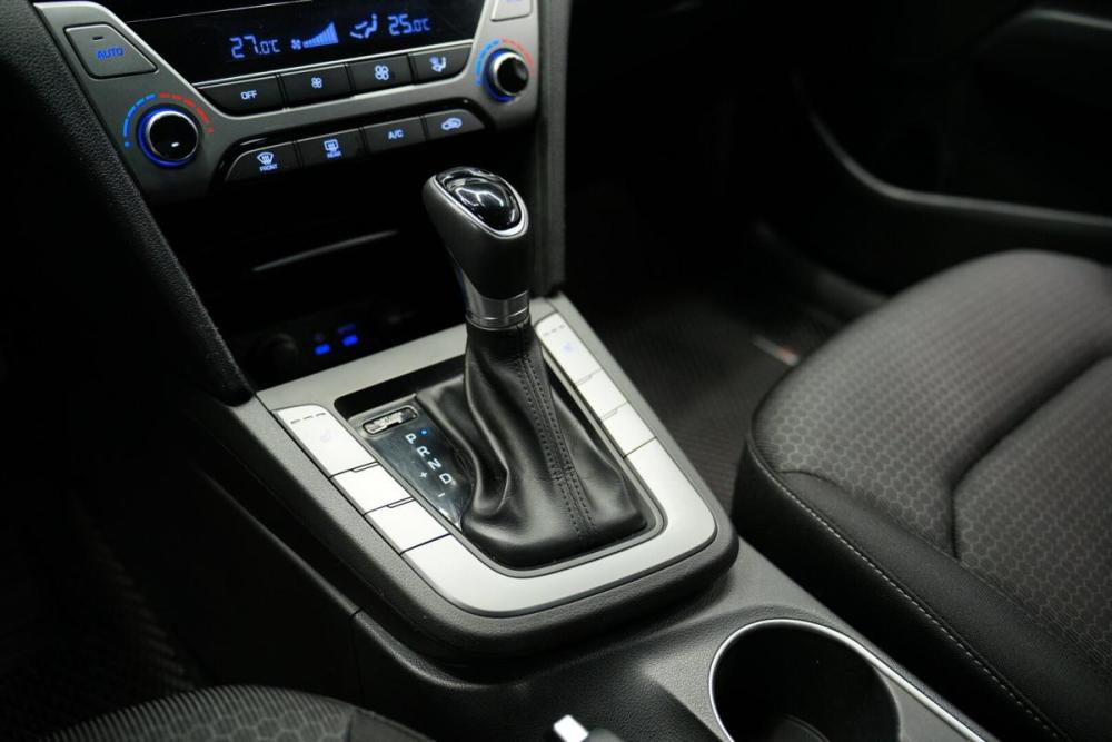 Hyundai Elantra VI (AD) Крым  - изображение 15