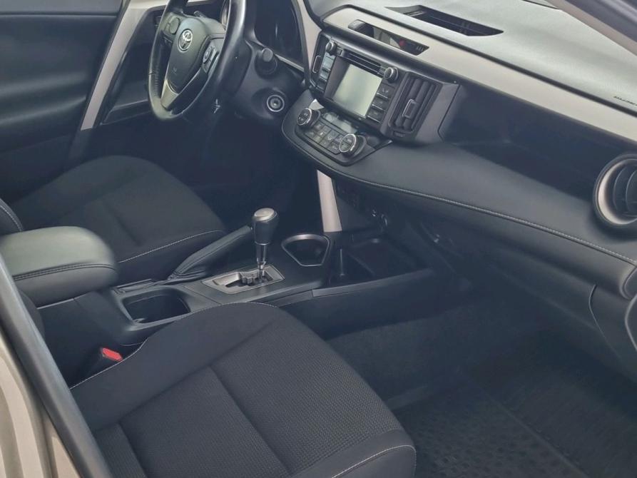 Toyota RAV4 IV (XA40) Рестайлинг Омск  - изображение 10