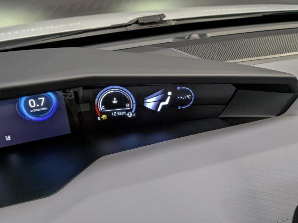 Changan UNI-V I с пробегом 2023 года, цена 2 120 000 рублей, 52405 км, лифтбек, Автокод Объявления