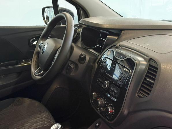 Renault Kaptur I с пробегом 2018 года, цена 1 367 000 рублей, 138608 км, внедорожник, Автокод Объявления