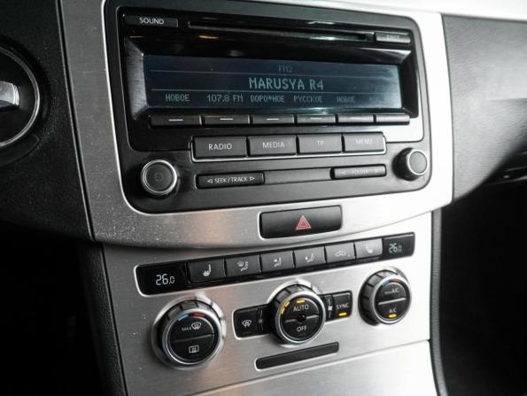 Volkswagen Passat B7 с пробегом 2012 года, цена 959 000 рублей, 197011 км, седан, Автокод Объявления
