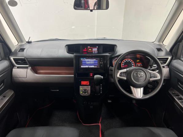 Toyota Roomy I с пробегом 2017 года, цена 970 000 рублей, 98909 км, минивэн, Автокод Объявления