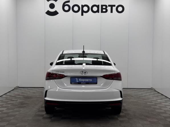 Hyundai Solaris II Рестайлинг с пробегом 2021 года, цена 1 741 000 рублей, 41801 км, седан, Автокод Объявления