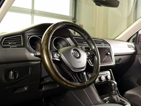 Volkswagen Tiguan II с пробегом 2019 года, цена 2 375 995 рублей, 62471 км, внедорожник, Автокод Объявления