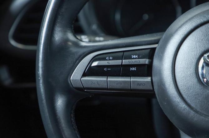 Mazda 3 IV (BP) с пробегом 2020 года, цена 1 899 000 рублей, 40224 км, седан, Автокод Объявления