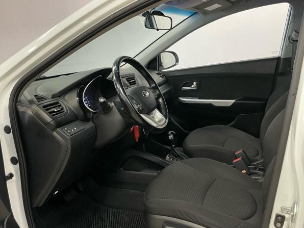 Kia Rio III с пробегом 2014 года, цена 1 050 000 рублей, 88107 км, хэтчбек, Автокод Объявления