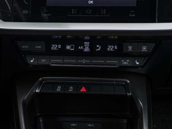 Audi A3 IV (8Y) с пробегом 2021 года, цена 2 749 000 рублей, 59341 км, хэтчбек, Автокод Объявления