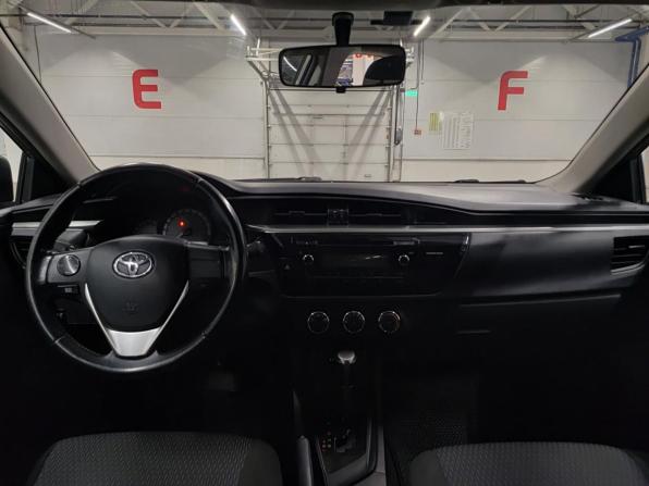 Toyota Corolla XI (E160 E170 E180) с пробегом 2014 года, цена 1 070 000 рублей, 176925 км, седан, Автокод Объявления
