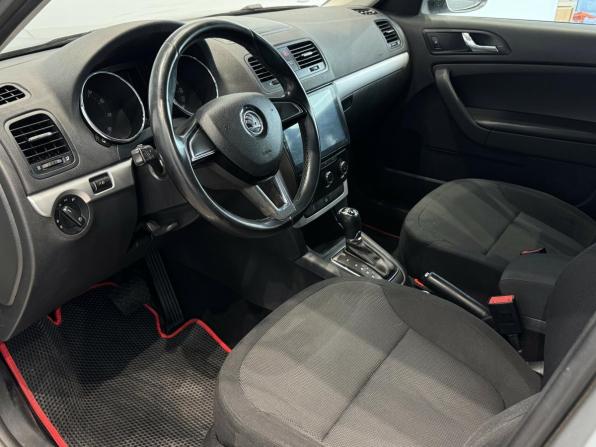 Skoda Yeti I Рестайлинг с пробегом 2014 года, цена 1 360 000 рублей, 153097 км, внедорожник, Автокод Объявления