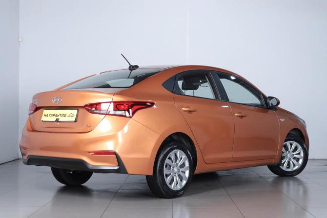 Hyundai Solaris II с пробегом 2019 года, цена 1 359 000 рублей, 139000 км, седан, Автокод Объявления