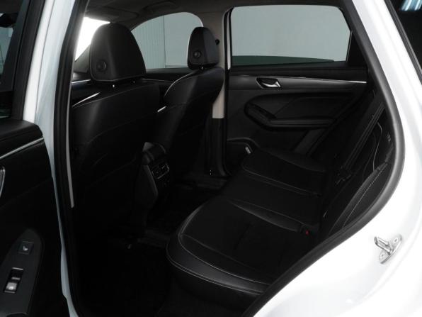 Haval Jolion I с пробегом 2023 года, цена 1 885 000 рублей, 39022 км, внедорожник, Автокод Объявления